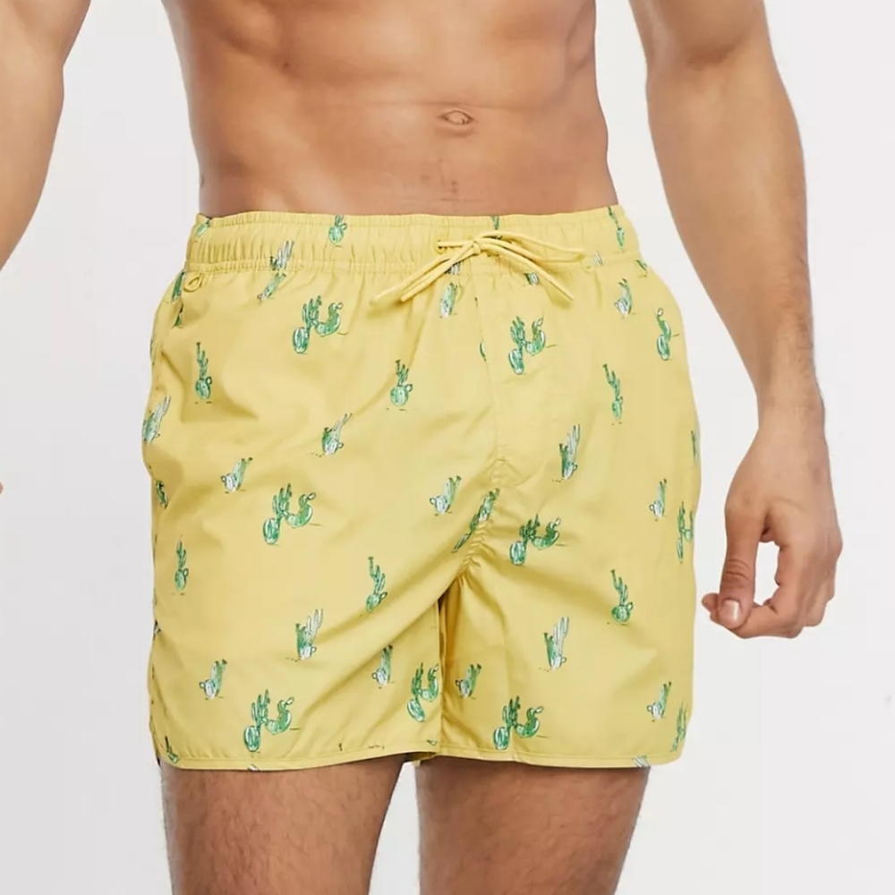Pull&Bear cactus print swim shorts in yellow New Size L